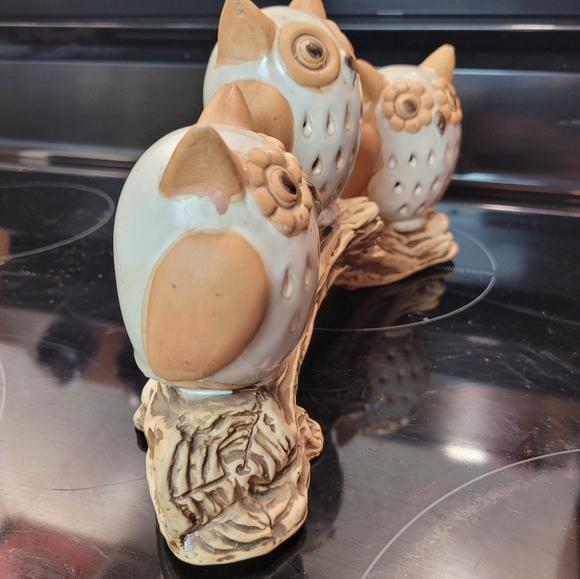 Ceramic Owls on a Branch - Picture 8 of 15